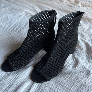 Zara Basic Block Heel